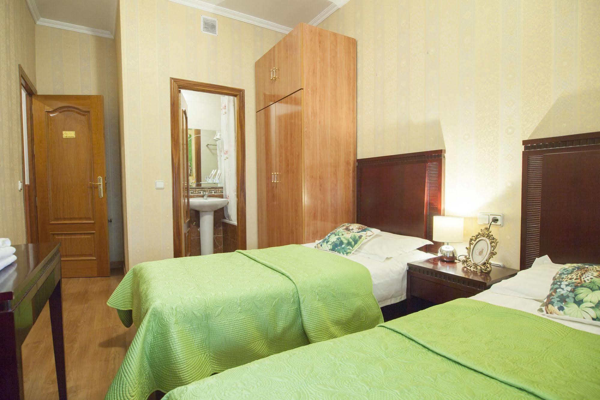 La Casa Del Madrile\u00f1o Hotel